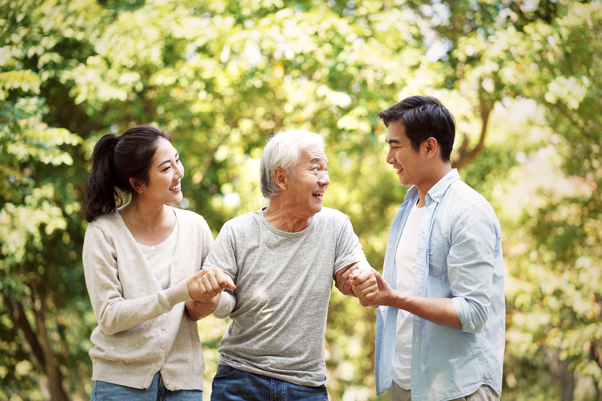 We help Korean seniors with barriers to healthcare and community services in the GTA.